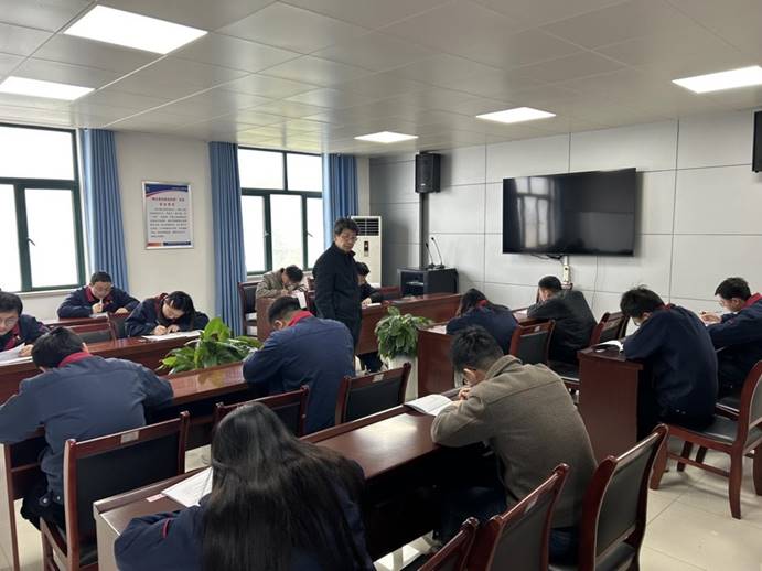 建材公司、檢測公司聯(lián)合開展管理人員業(yè)務(wù)提升考試